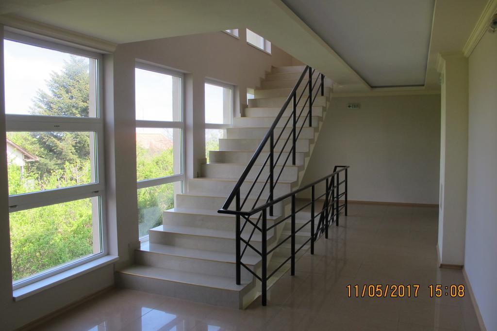 גולדן סנדס Complex Ruzh Apartments מראה חיצוני תמונה